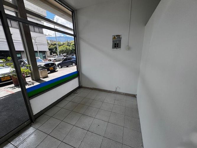 Local en arriendo en La Esmeralda, Itagüí, 100 m² · foto 12 de 13