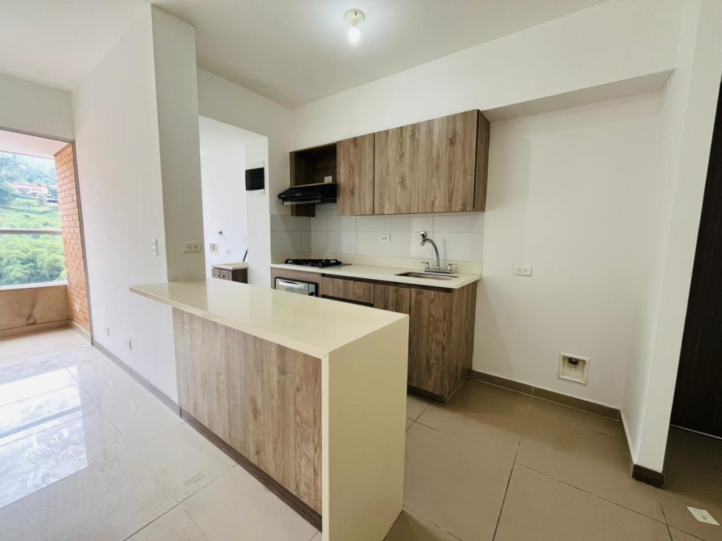 3BR Apartment in La florida (72 m²) for Sale - 2