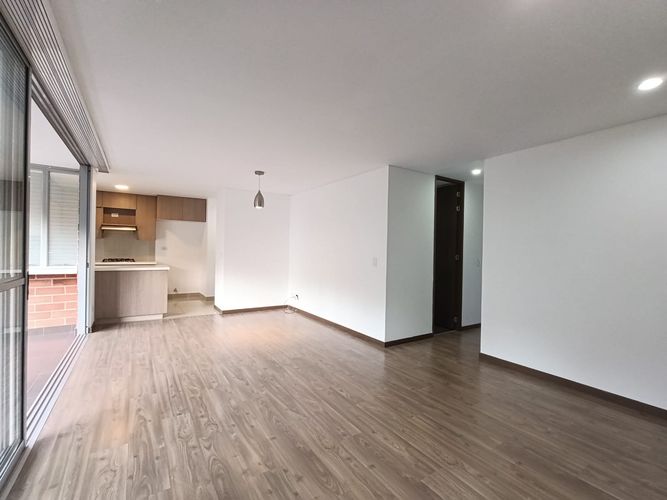 Apartamento de 2 alcobas en arriendo en El Diamante No. 2, Medellín, 119 m² · foto 4 de 20