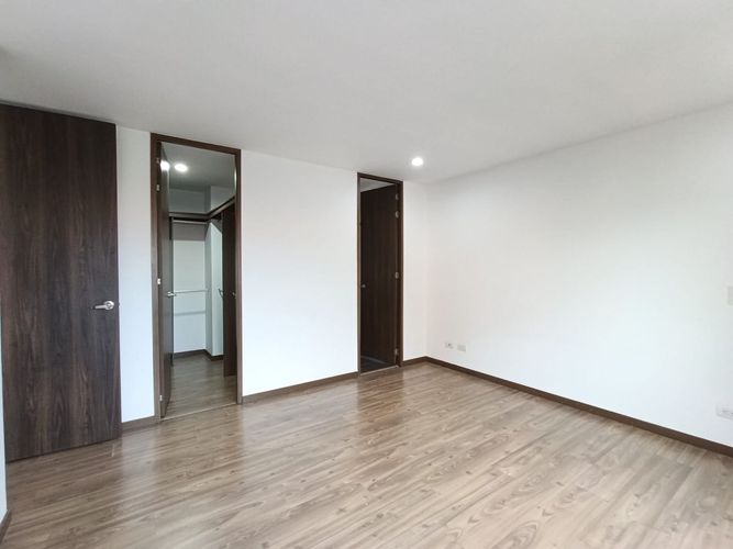 Apartamento de 2 alcobas en arriendo en El Diamante No. 2, Medellín, 119 m² · foto 18 de 20