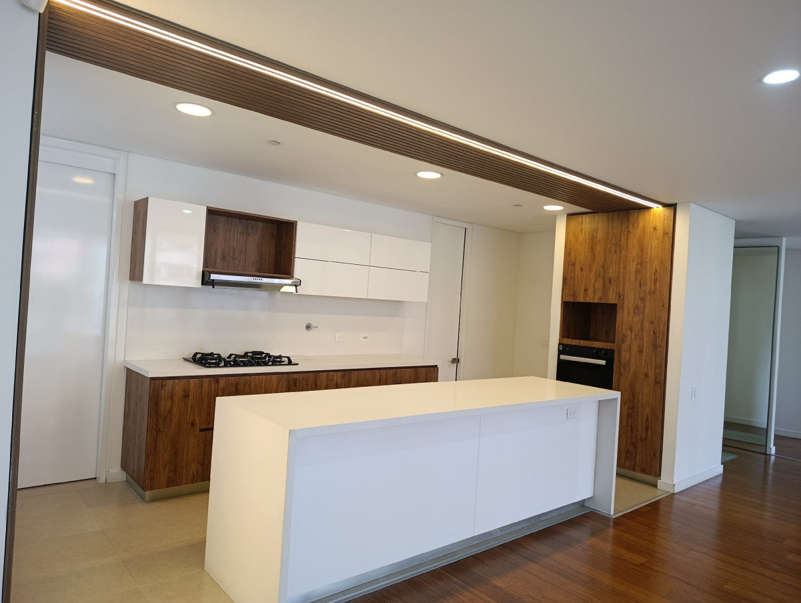 Apartamento en arriendo en Santa Maria De Los Angeles, Medellín · foto 10 de 24