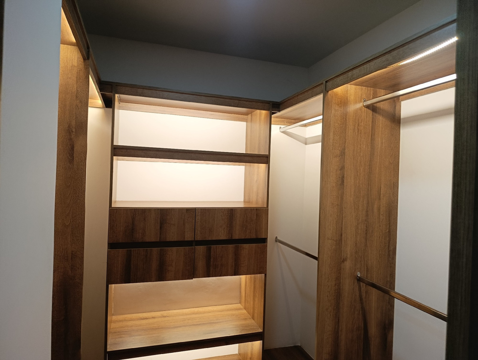 Apartamento en arriendo en Santa Maria De Los Angeles, Medellín · foto 16 de 24