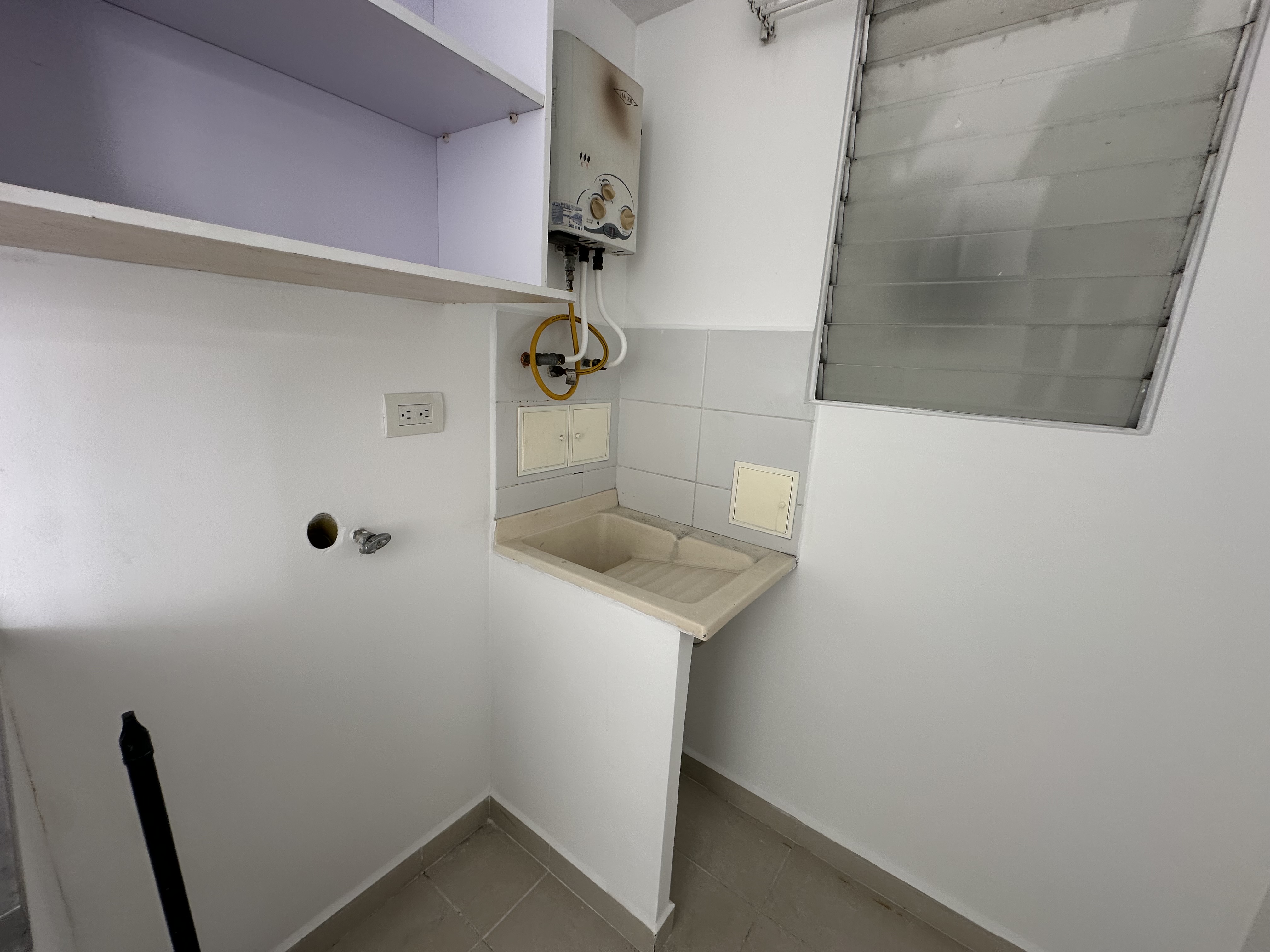 Apartamento en venta en Co. Badajoz, Armenia · foto 3 de 20