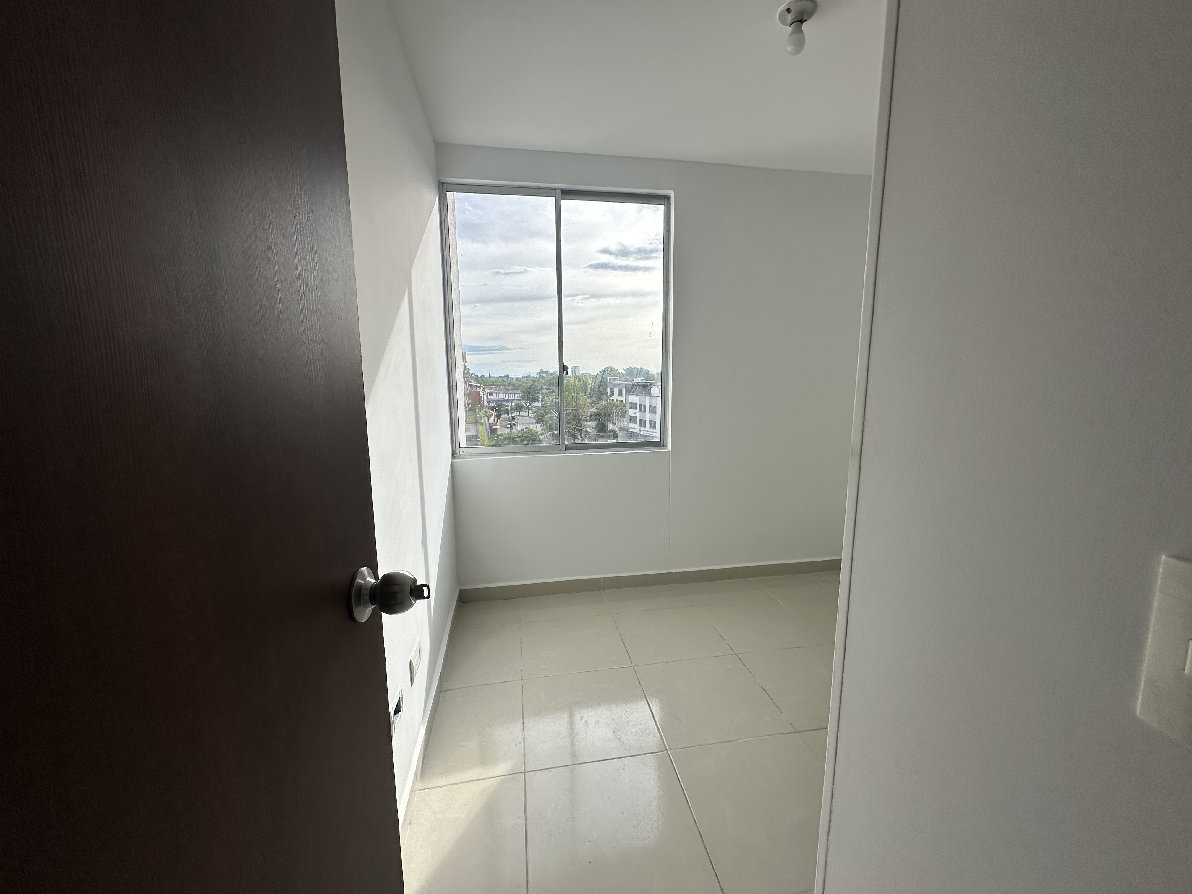 Apartamento en venta en Co. Badajoz, Armenia · foto 7 de 20