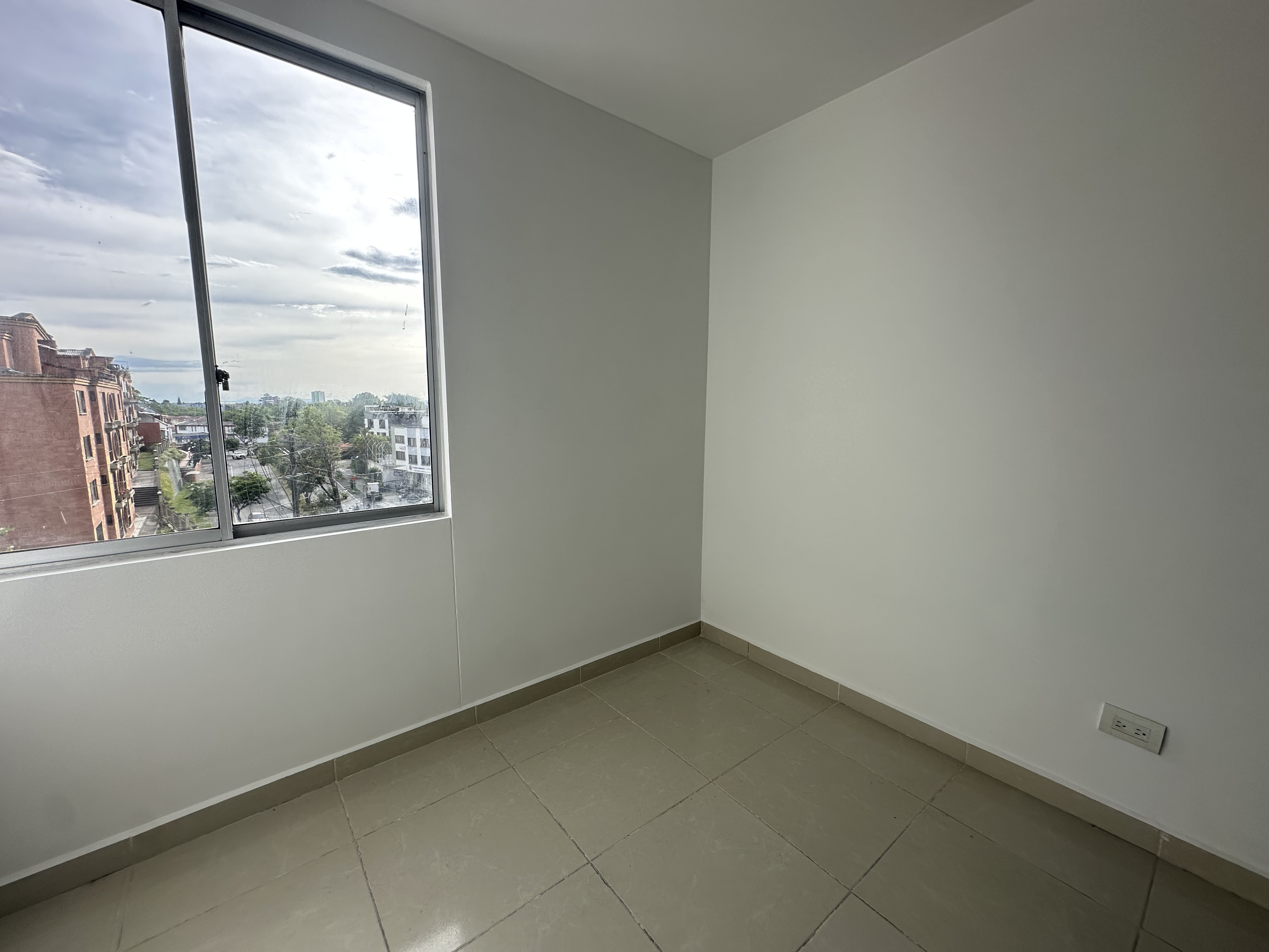 Apartamento en venta en Co. Badajoz, Armenia · foto 8 de 20