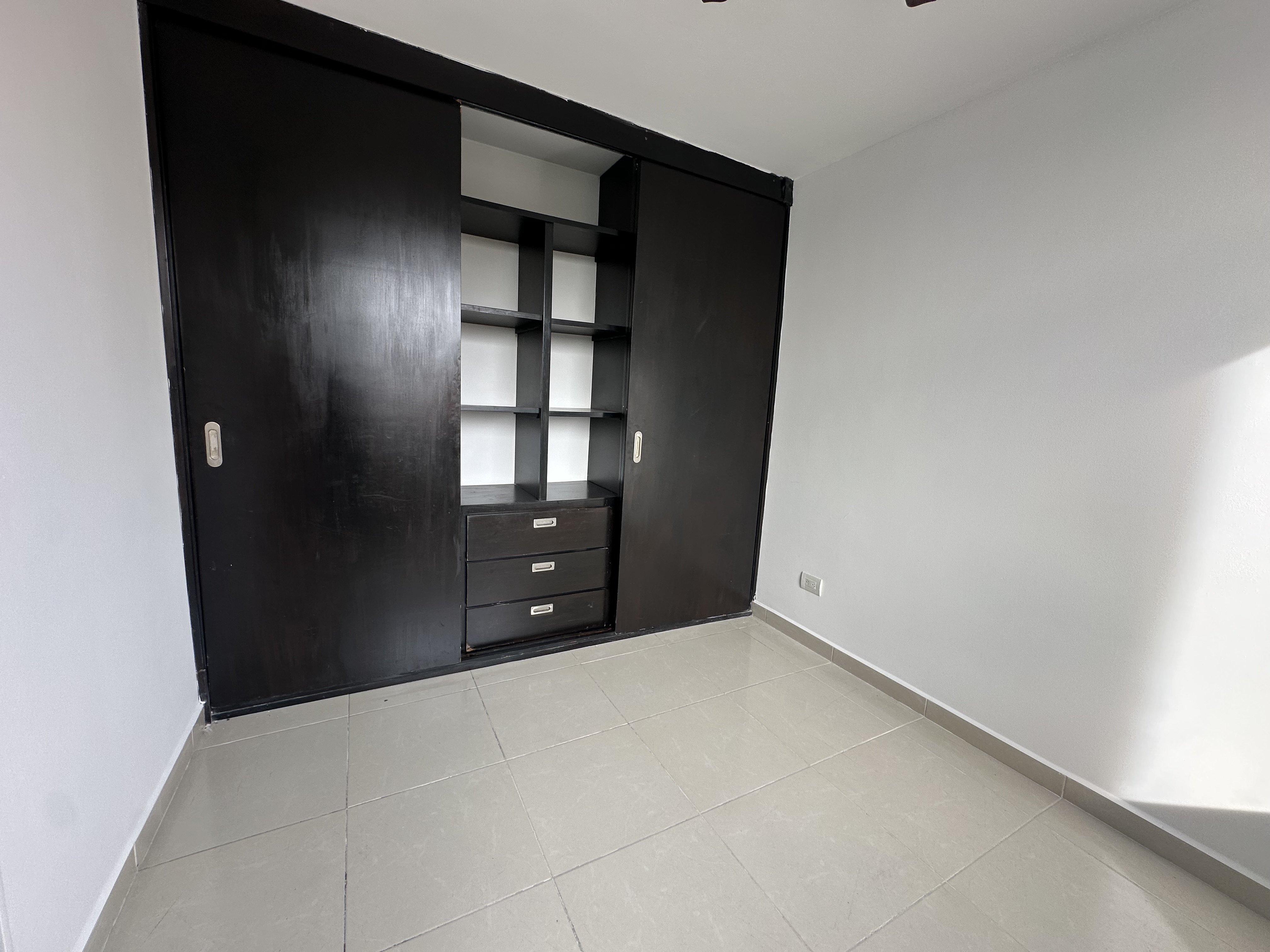 Apartamento en venta en Co. Badajoz, Armenia · foto 14 de 20