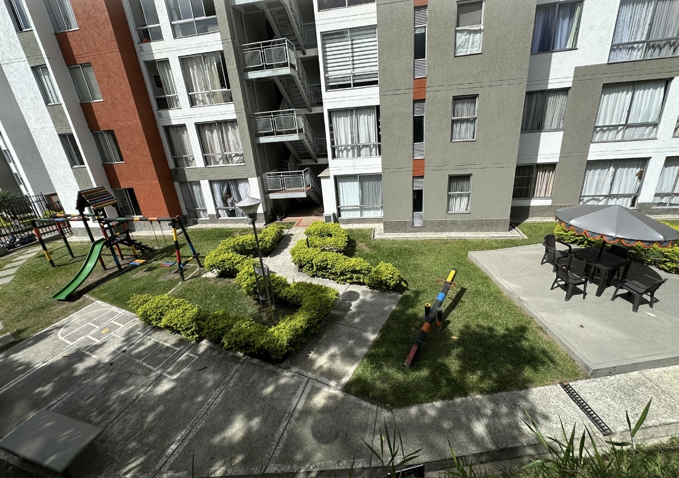 Apartamento en venta en Co. Badajoz, Armenia · foto 17 de 20