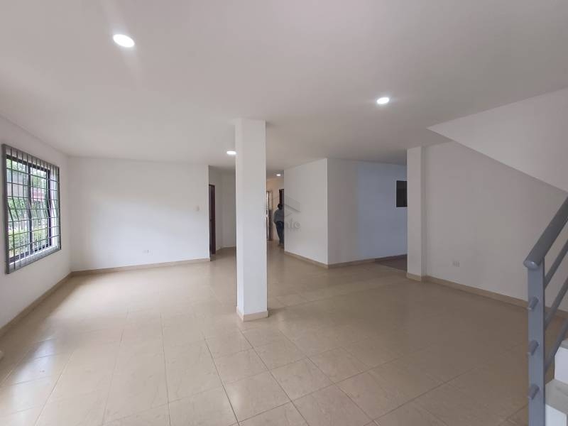 Casa en venta en La Castellana, Montería · foto 4 de 24