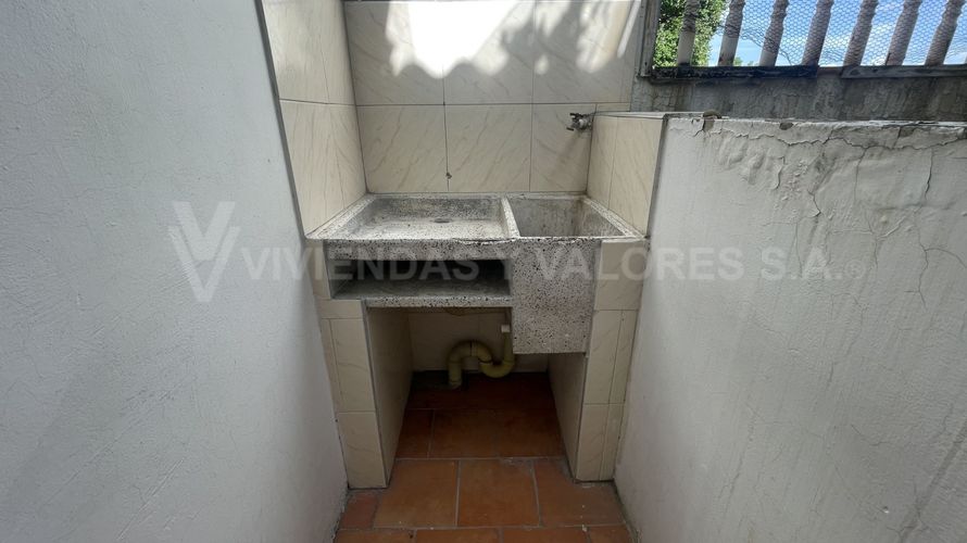 Casa de 7 alcobas en venta en Zulima, Cúcuta, 164 m² · foto 10 de 13