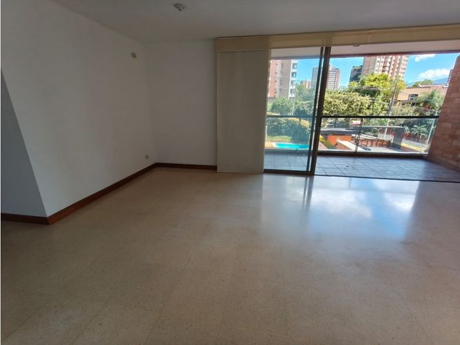 Apartamento de 3 alcobas en arriendo en Los Parra, Medellín, 126 m² · foto 5 de 24