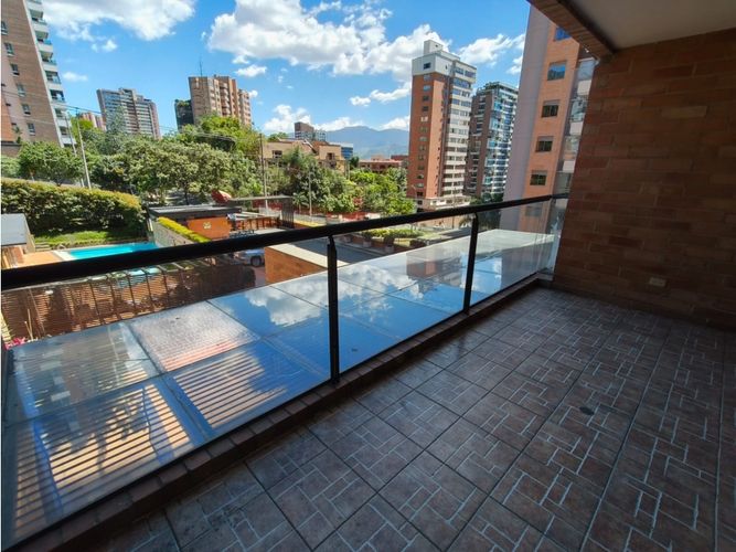 Apartamento de 3 alcobas en arriendo en Los Parra, Medellín, 126 m² · foto 7 de 24