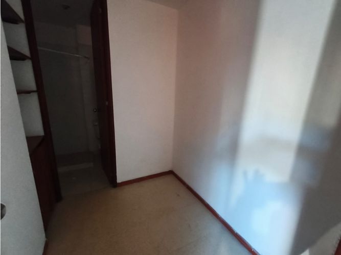 Apartamento de 3 alcobas en arriendo en Los Parra, Medellín, 126 m² · foto 17 de 24