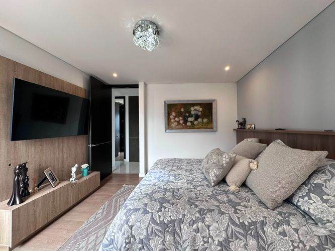 Apartamento de 3 alcobas en arriendo en El Poblado, Medellín, 180 m² · foto 14 de 19