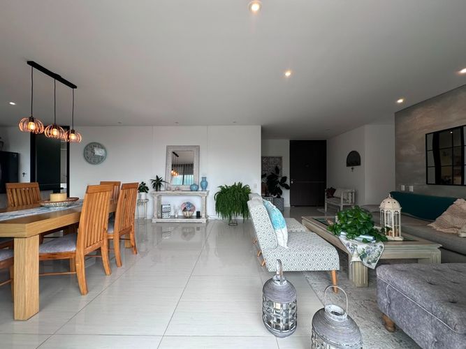 Apartamento de 3 alcobas en arriendo en El Poblado, Medellín, 180 m² · foto 6 de 19