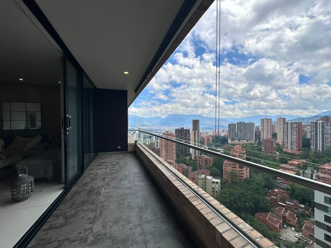 Apartamento de 3 alcobas en arriendo en El Poblado, Medellín, 180 m² · foto 19 de 19
