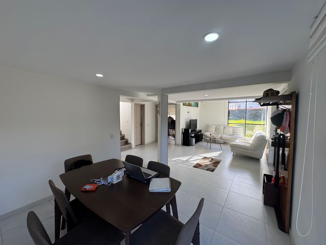 Casa de 3 alcobas en venta en Briceño, Sopó, 160 m² · foto 3 de 19