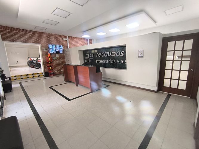 Local en venta en Avenida 30 De Agosto, Pereira, 650 m² · foto 4 de 10