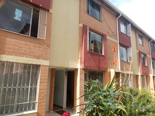 Casa en venta en Tibabuyes, Bogotá · foto 3 de 24