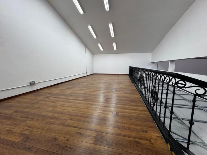 Local en arriendo en La Esmeralda, Itagüí, 238 m² · foto 4 de 12