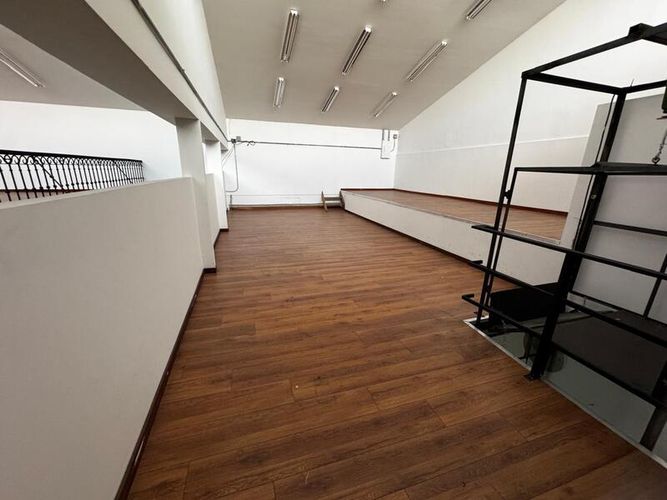 Local en arriendo en La Esmeralda, Itagüí, 238 m² · foto 7 de 12