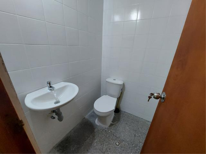 Local en arriendo en El Poblado, Medellín, 466 m² · foto 4 de 21