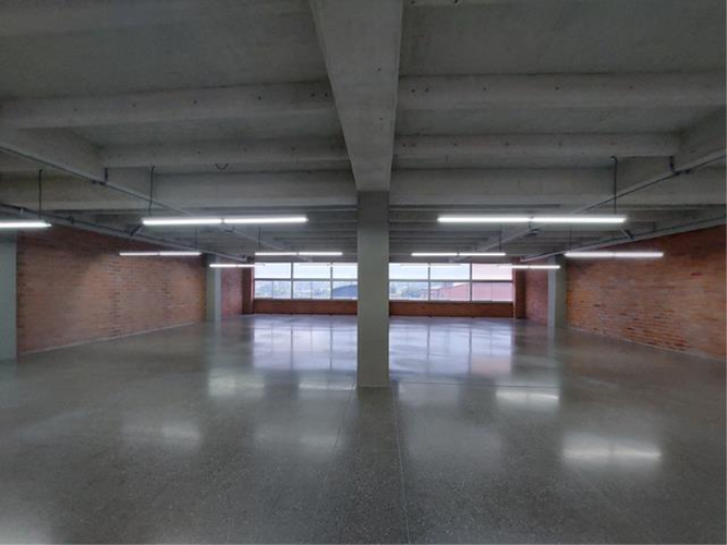 Local en arriendo en El Poblado, Medellín, 466 m² · foto 9 de 21