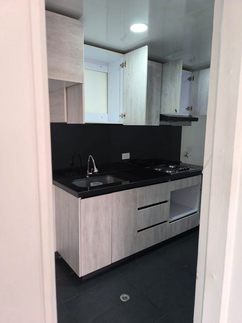 Apartamento de 2 alcobas en venta en Lourdes, Bogotá, 45 m² · foto 11 de 12