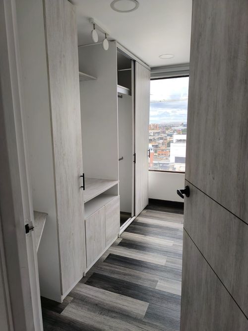 Apartamento de 2 alcobas en venta en Lourdes, Bogotá, 45 m² · foto 8 de 12