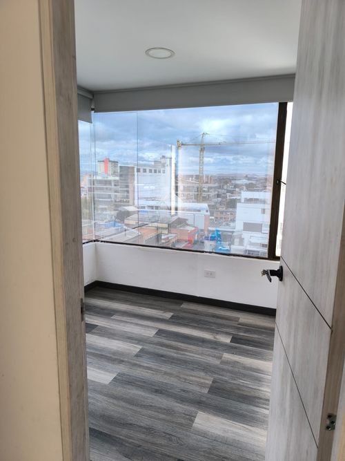 Apartamento de 2 alcobas en venta en Lourdes, Bogotá, 45 m² · foto 6 de 12