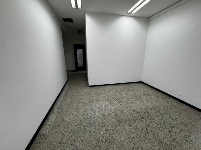 Local en arriendo en San Fernando, Envigado, 130 m² · foto 7 de 12
