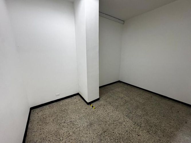 Local en arriendo en San Fernando, Envigado, 130 m² · foto 9 de 12