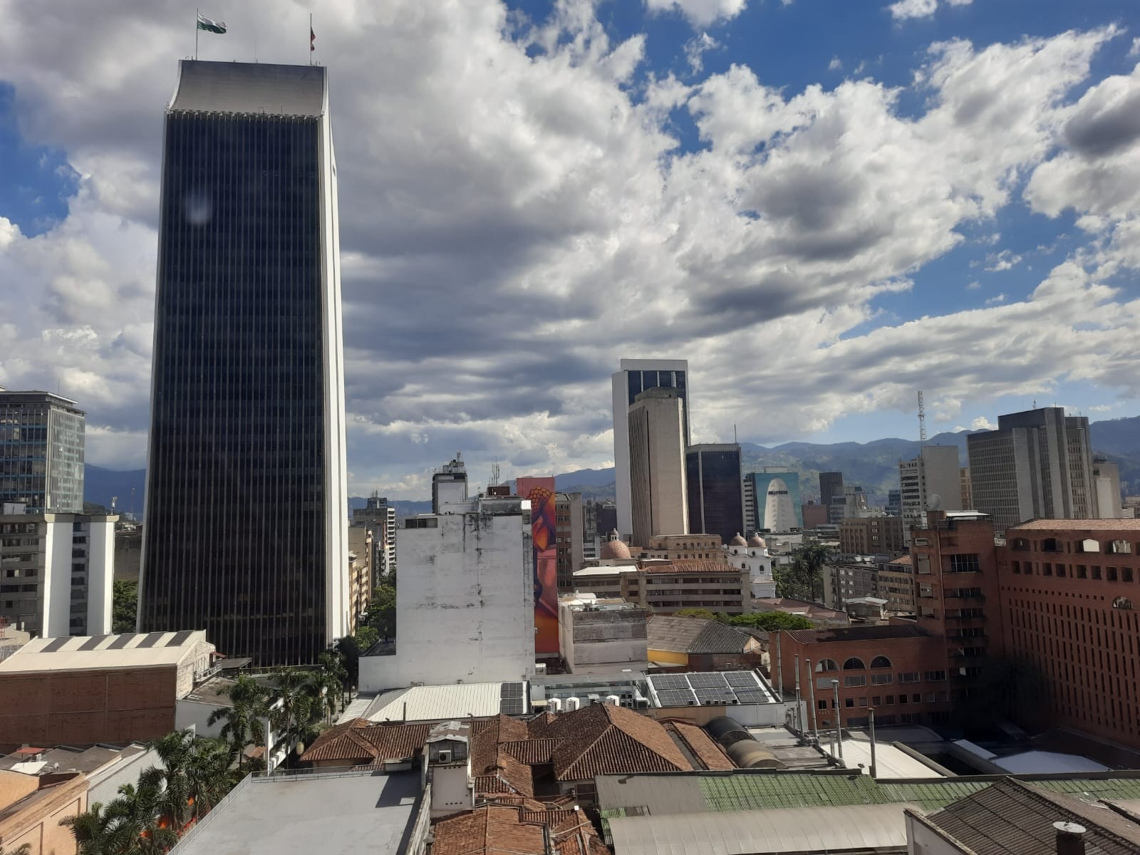 Apartamento en venta en La Candelaria, Medellín · foto 2 de 18