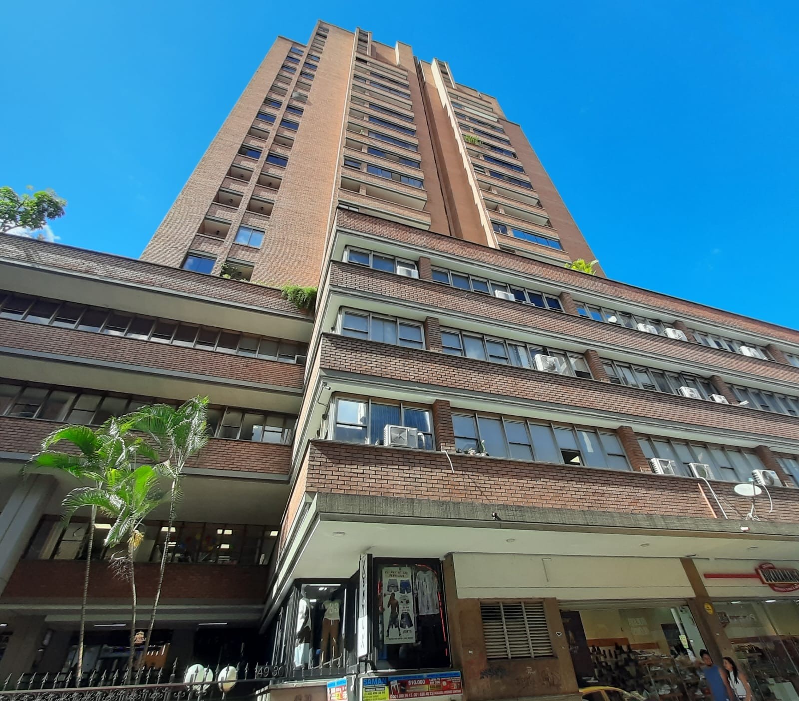 Apartamento en venta en La Candelaria, Medellín · foto 4 de 18
