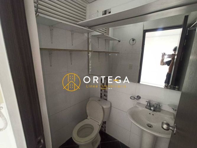 Local en arriendo en Parque Recreacional El Lago, Floridablanca, 17 m² · foto 3 de 7
