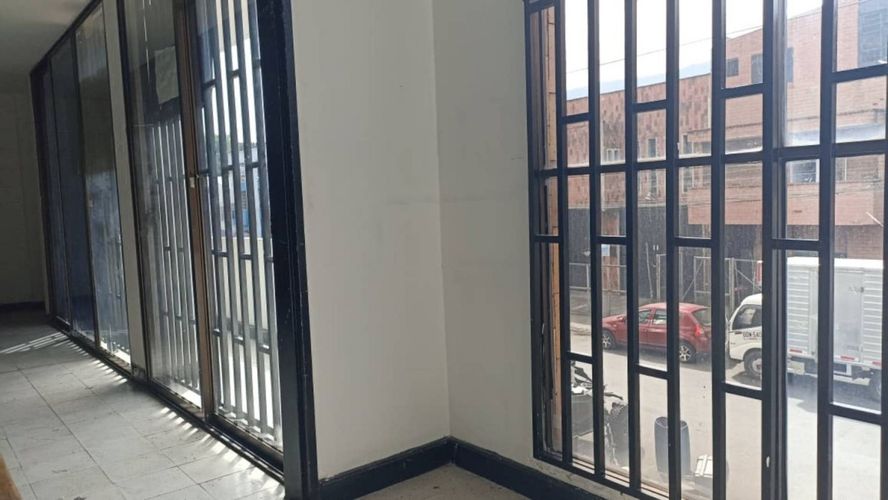 Bodega en venta en El Poblado, Medellín, 569 m² · foto 21 de 24