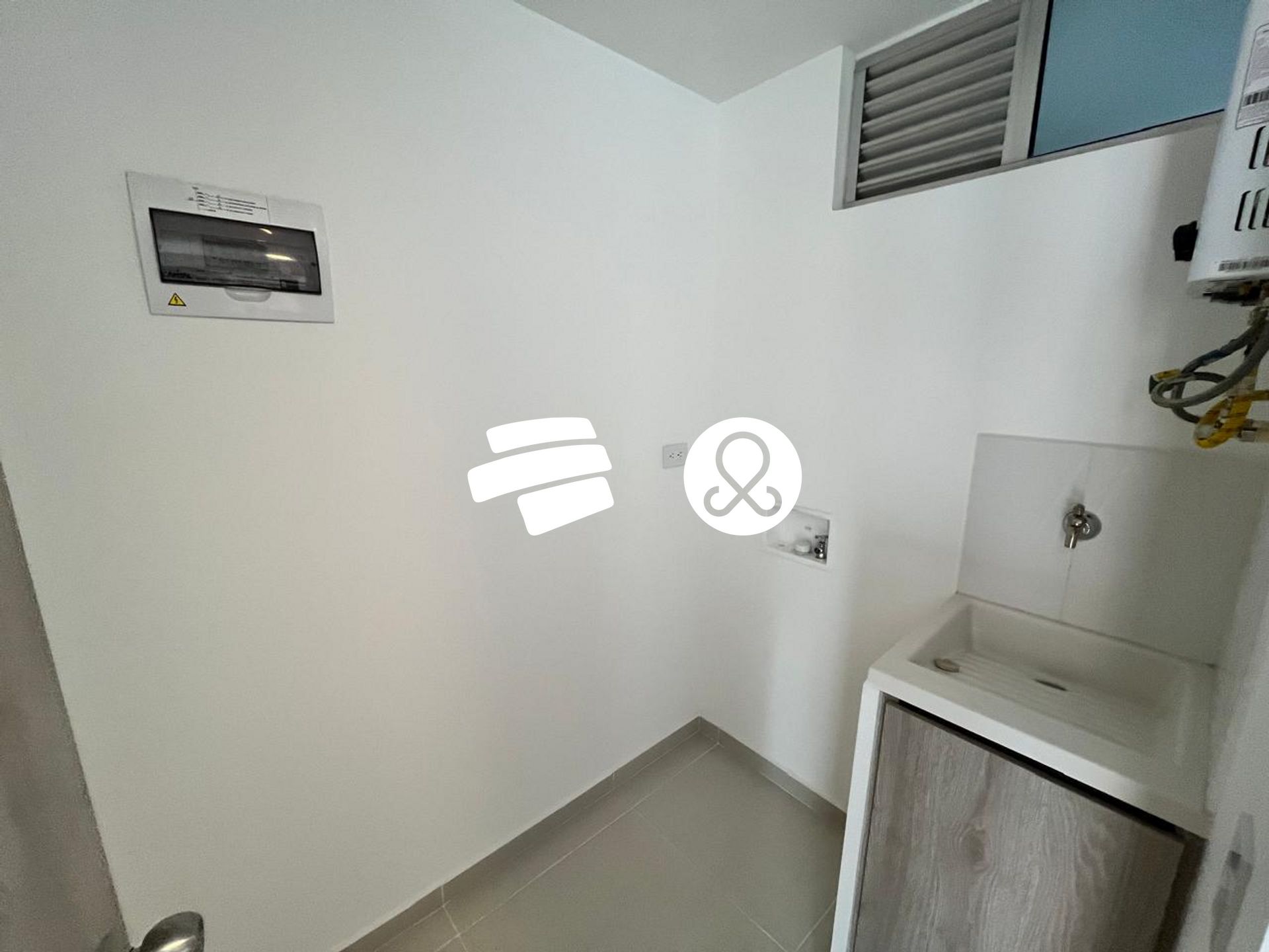 Apartamento en venta en Zona Industrial No. 1, Itagüí · foto 11 de 13