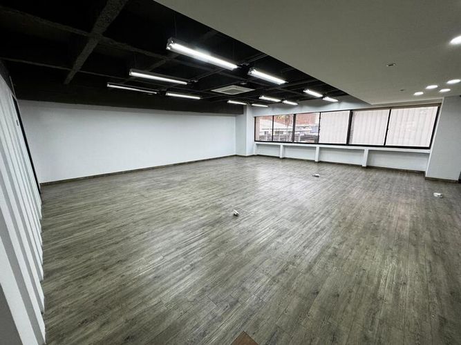 Local en arriendo en San Fernando, Envigado, 660 m² · foto 2 de 23