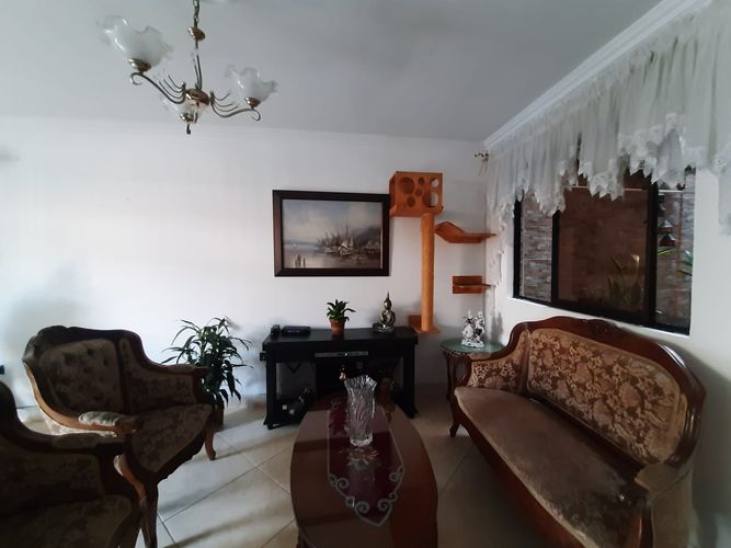 Casa de 3 alcobas en venta en Campo Valdes No.1, Medellín, 74 m² · foto 4 de 19