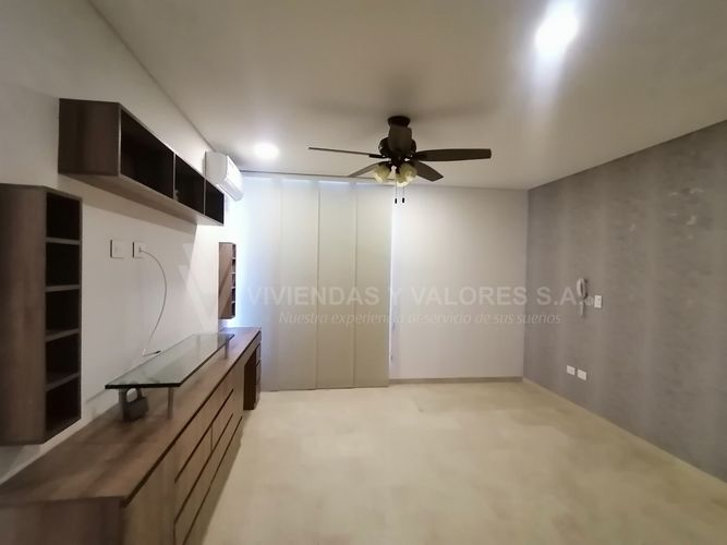Apartamento de 3 alcobas en venta en La Floresta, Los Patios, 173 m² · foto 12 de 18