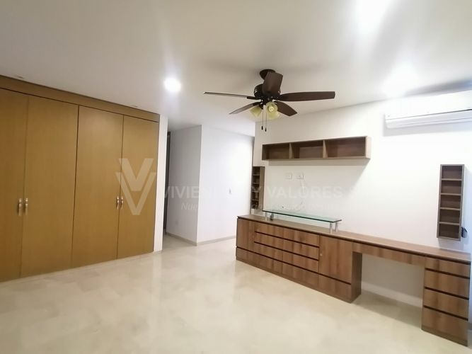 Apartamento de 3 alcobas en venta en La Floresta, Los Patios, 173 m² · foto 4 de 18