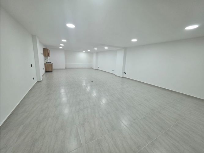Local en arriendo en Belén San Bernardo, Medellín, 200 m² · foto 5 de 11