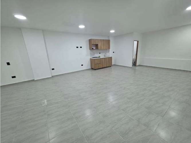 Local en arriendo en Belén San Bernardo, Medellín, 200 m² · foto 6 de 11