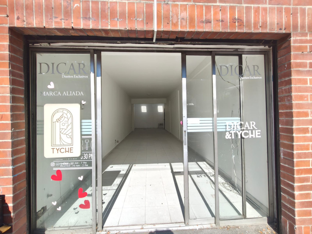Local en Arriendo en Urbanizacion la flora, Cali