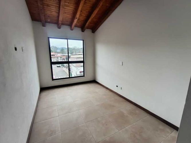 Oficina en arriendo en La Ceja, 700 m² · foto 12 de 24