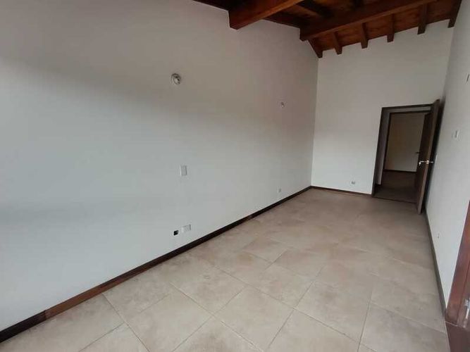 Oficina en arriendo en La Ceja, 700 m² · foto 15 de 24