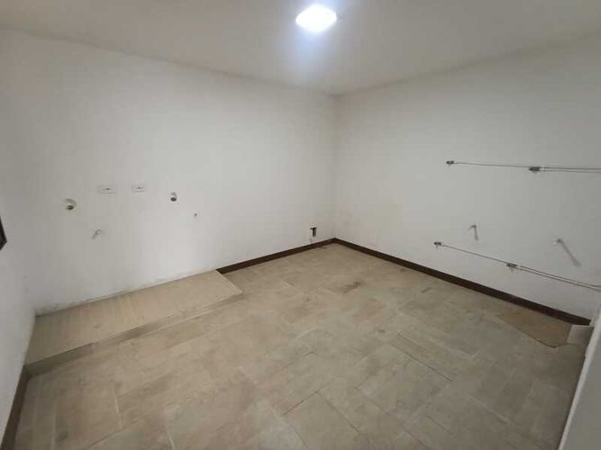 Oficina en arriendo en La Ceja, 700 m² · foto 17 de 24