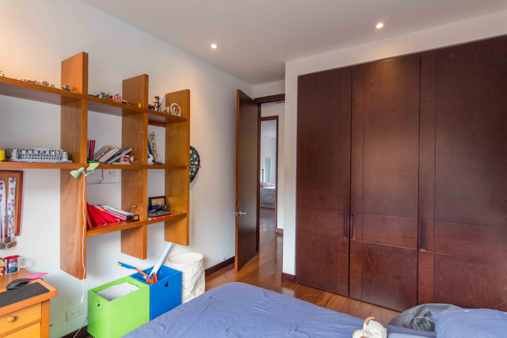 Apartamento en venta en Los Rosales, Bogotá · foto 16 de 24
