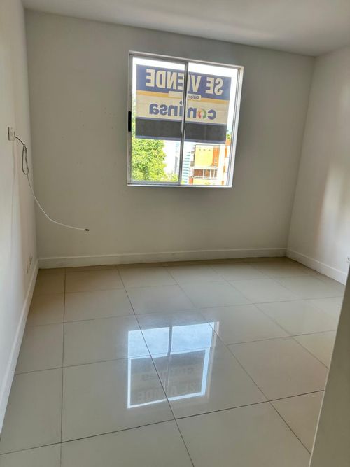 Apartamento de 3 alcobas en venta en El Poblado, Medellín, 131 m² · foto 11 de 22