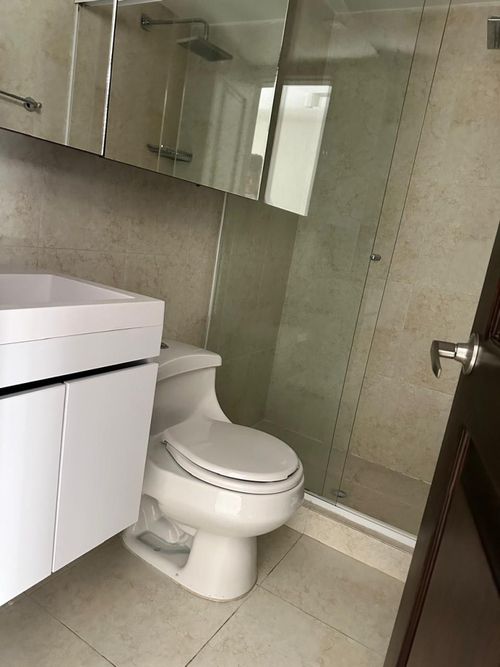 Apartamento de 3 alcobas en venta en El Poblado, Medellín, 131 m² · foto 17 de 22