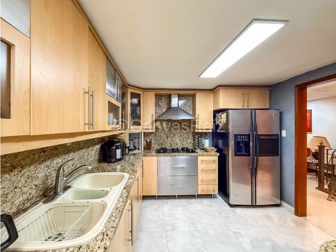 Casa de 5 alcobas en venta en Cumbres, Envigado, 278 m² · foto 5 de 22